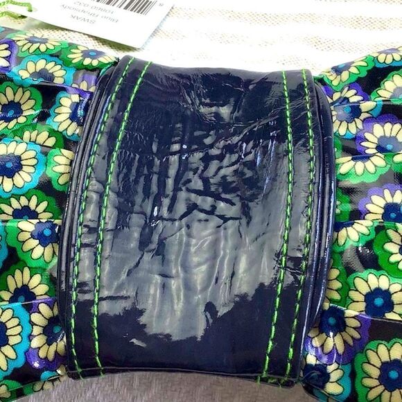 Vera Bradley Frill “Blue Rhapsody” Floral Bow Clutch Crossbody Bag NEW - Picture 6 of 12